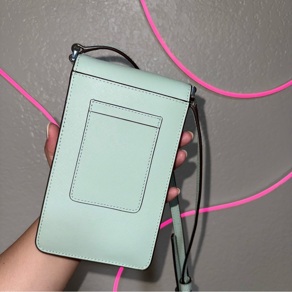 Kate Spade Phone Crossbody - Picture 3 of 5